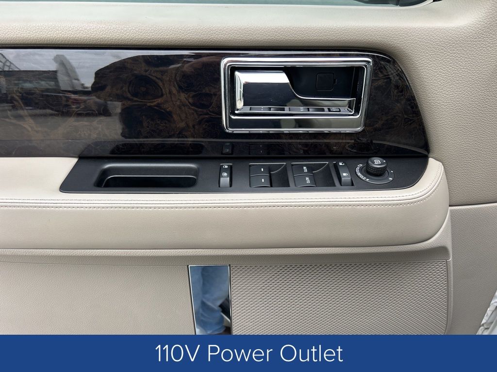 2017 Lincoln Navigator Select