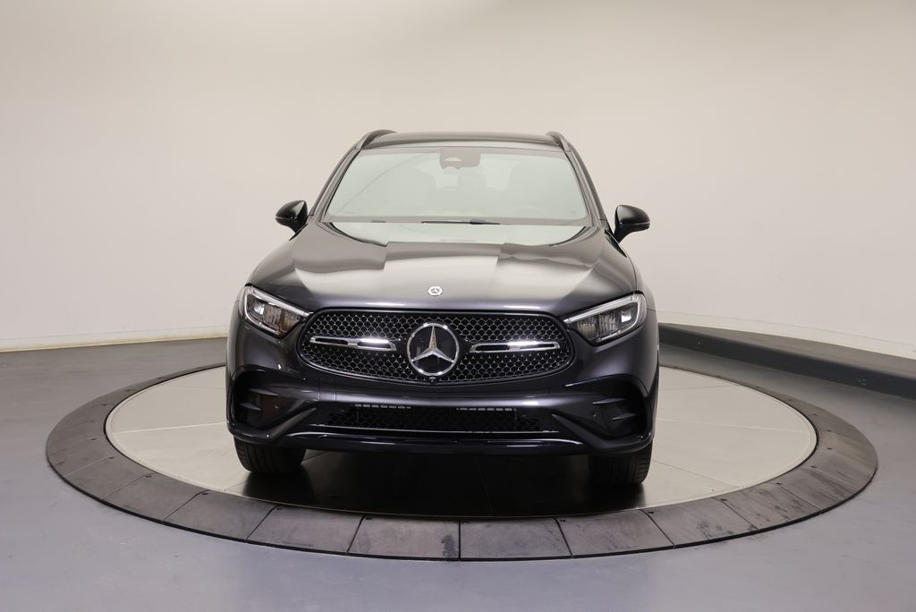 Thumbnail: 2027 Mercedes-Benz GLC - 2