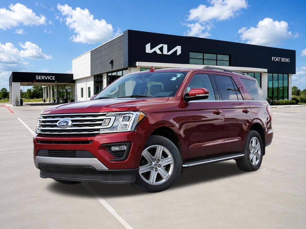 2018 Ford Expedition XLT Red at Autostrade