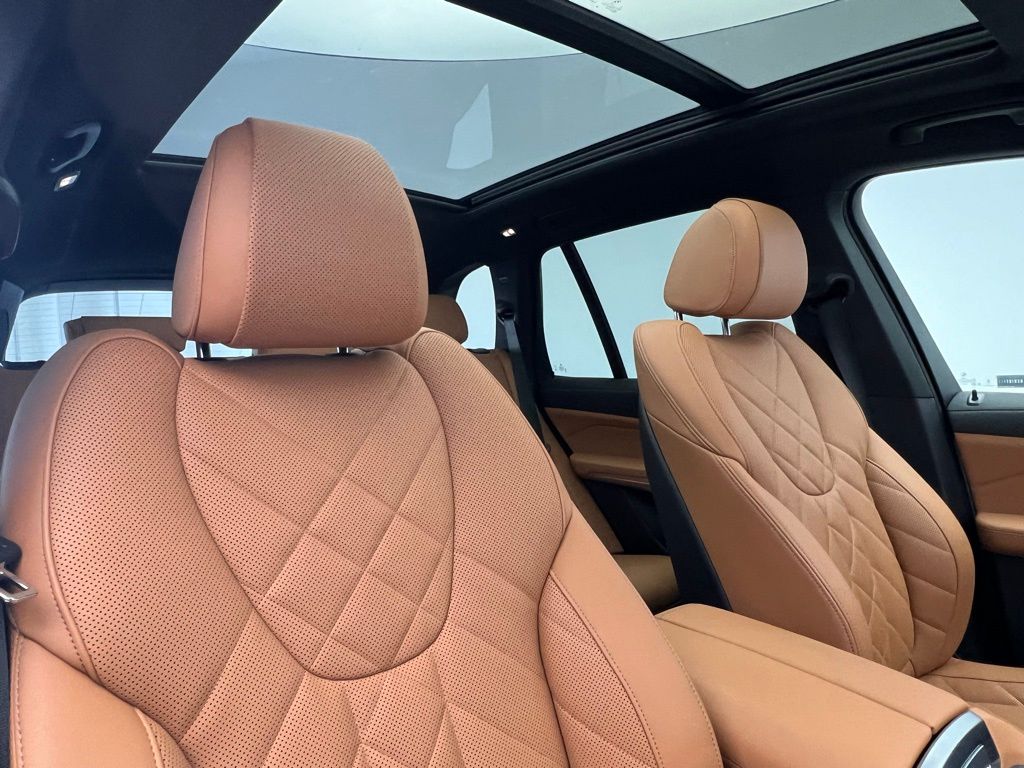 Thumbnail: 2025 BMW X5 - 7