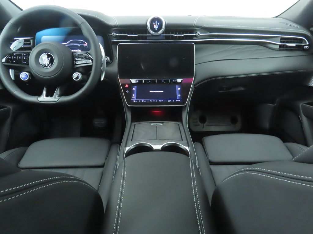 Thumbnail: 2025 Maserati Grecale - 13