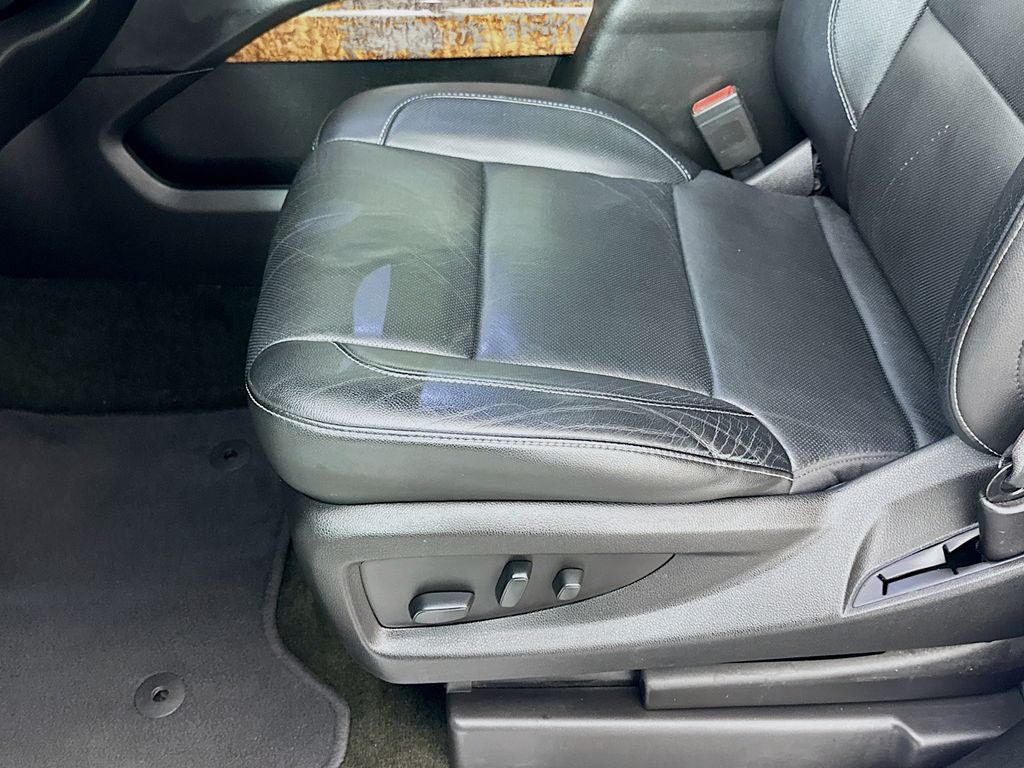 Thumbnail: 2018 Chevrolet Suburban - 20