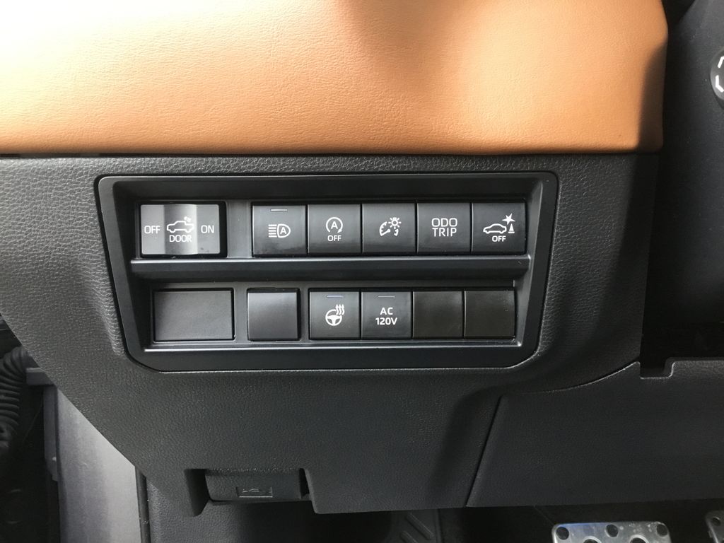 Thumbnail: 2023 Toyota Tundra - 19