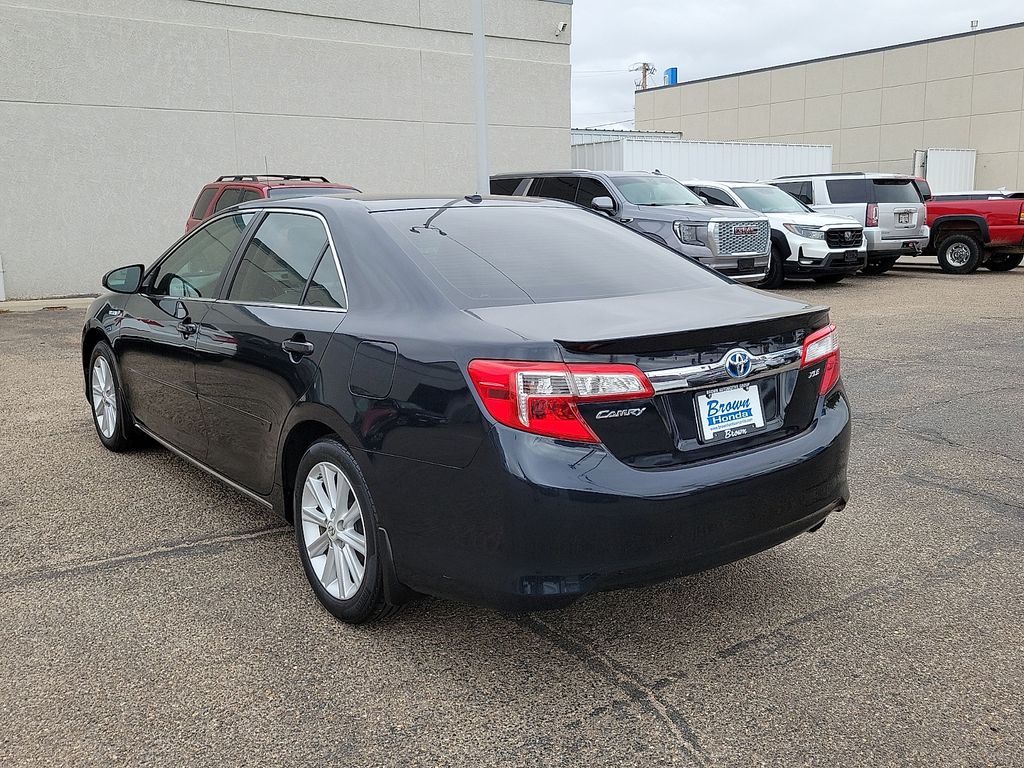 2013 Toyota Camry Hybrid XLE - 6