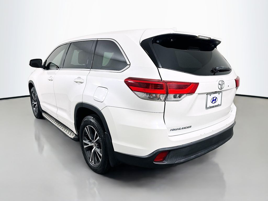 Thumbnail: 2018 Toyota Highlander - 7