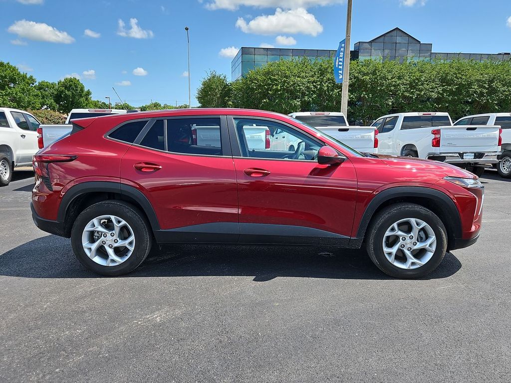 View vehicle photo 7
