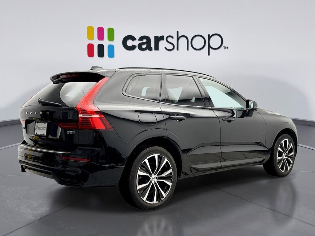 Thumbnail: 2023 Volvo XC60 - 5