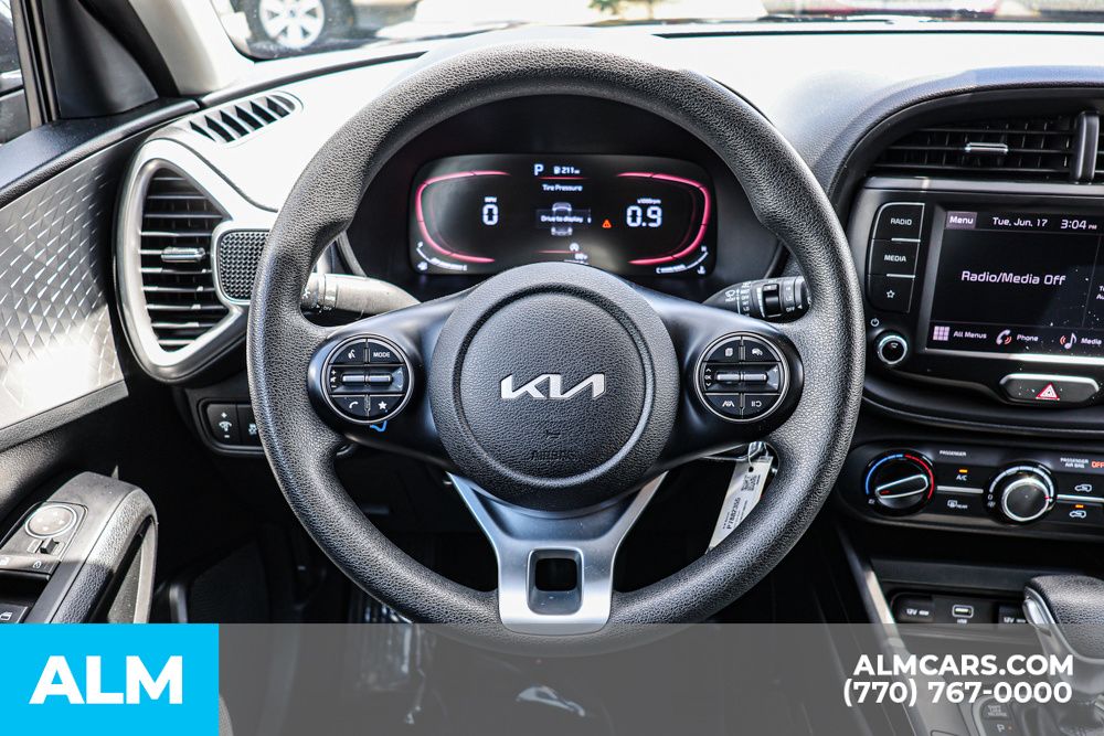 2023 Kia Soul LX photo 27