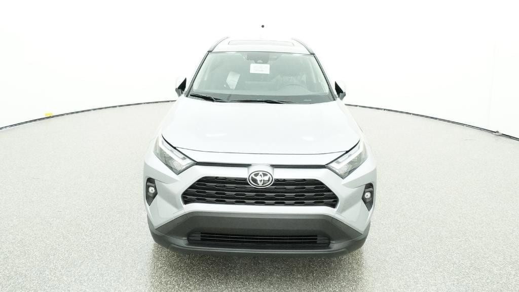 Thumbnail: 2025 Toyota RAV4 - 26