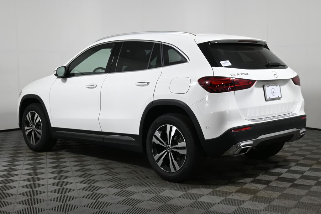 Thumbnail: 2026 Mercedes-Benz GLA - 5