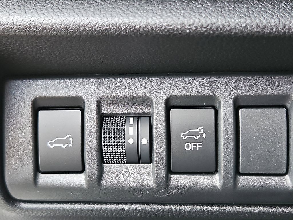 Thumbnail: 2025 Subaru Outback - 24