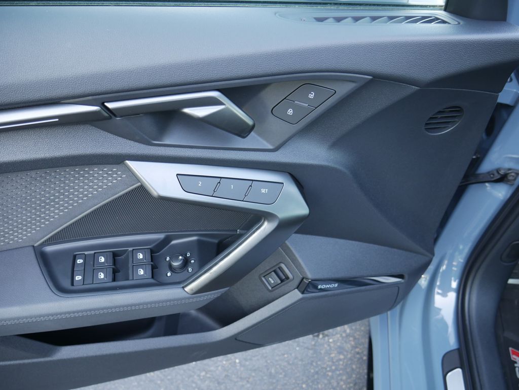 Thumbnail: 2025 Audi RS 3 - 5
