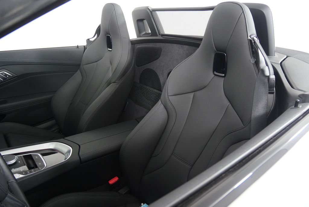 Thumbnail: 2022 BMW Z4 - 12
