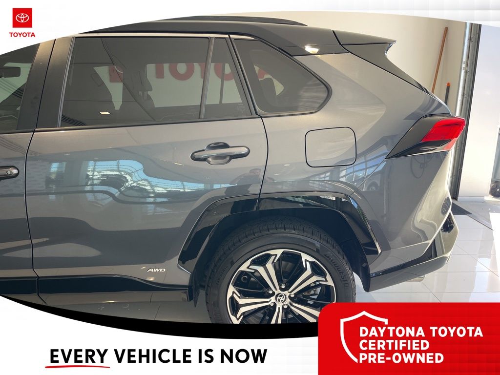 2024 Toyota RAV4 XSE - Photo 20