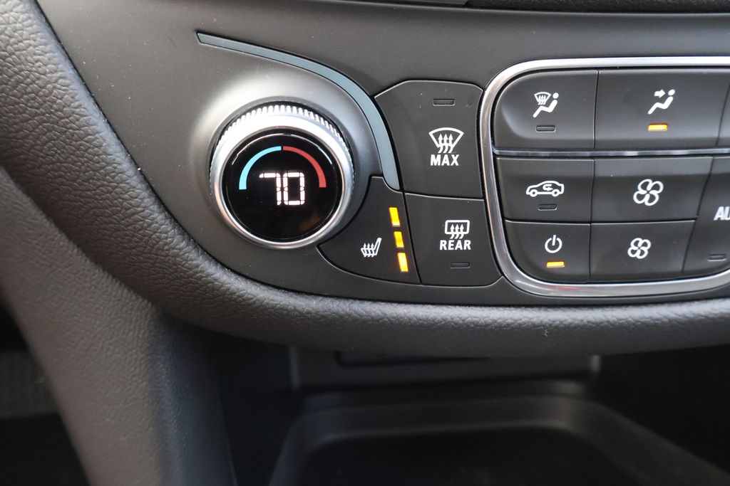 2022 Chevrolet Equinox LT 27
