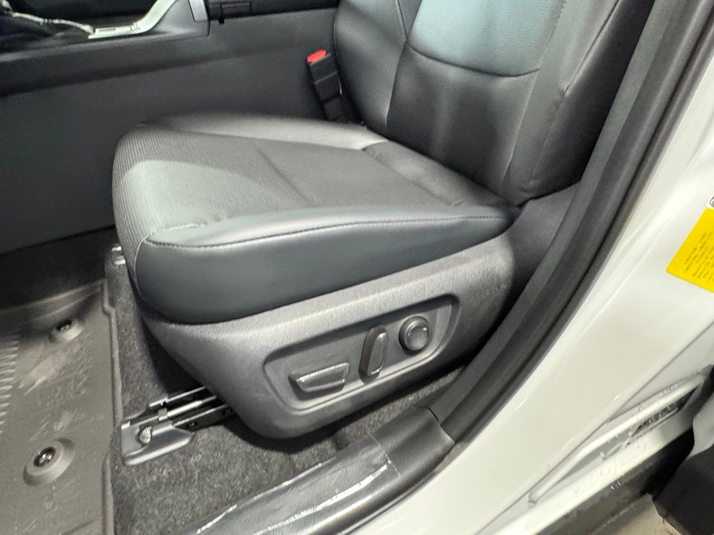 Thumbnail: 2026 Toyota RAV4 - 31