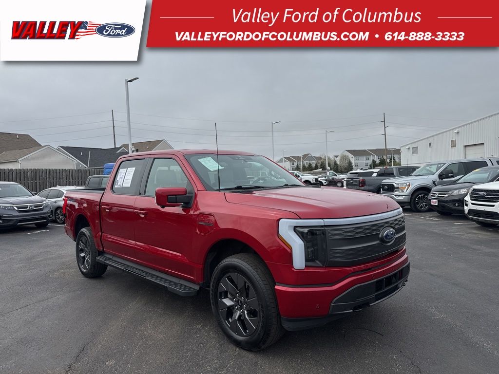 2023 Ford F-150 Lightning Lariat SuperCrew AWD