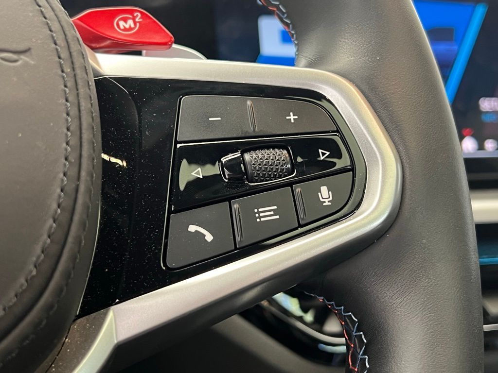 Thumbnail: 2025 BMW M2 - 18