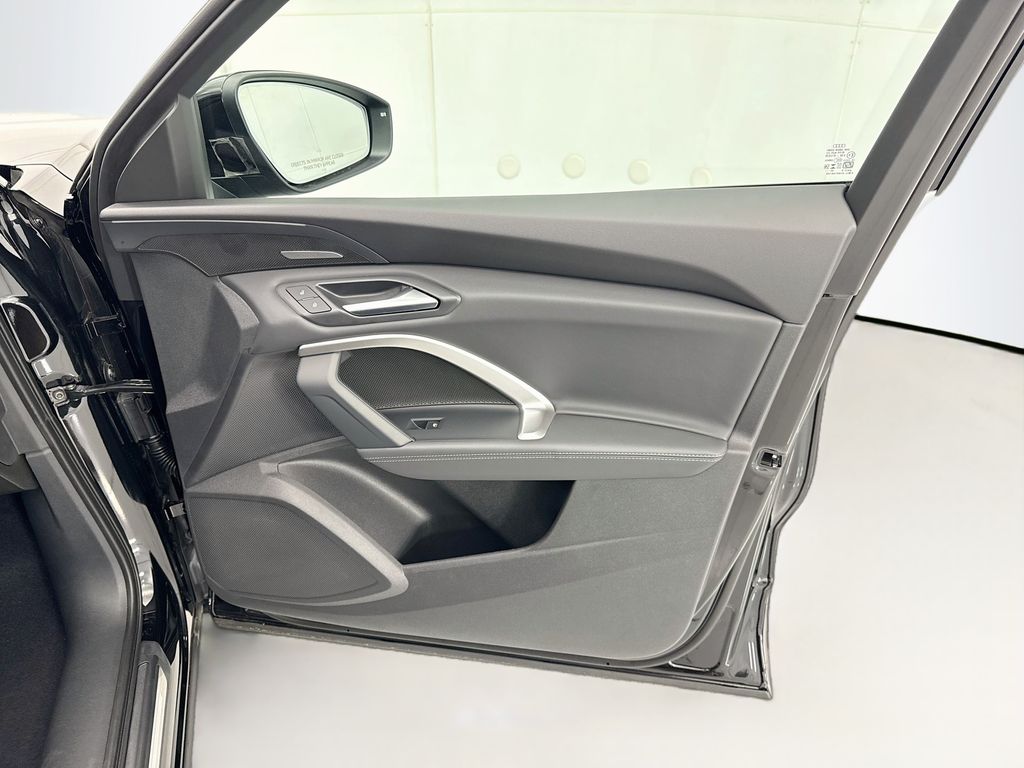 Thumbnail: 2026 Audi Q5 - 24