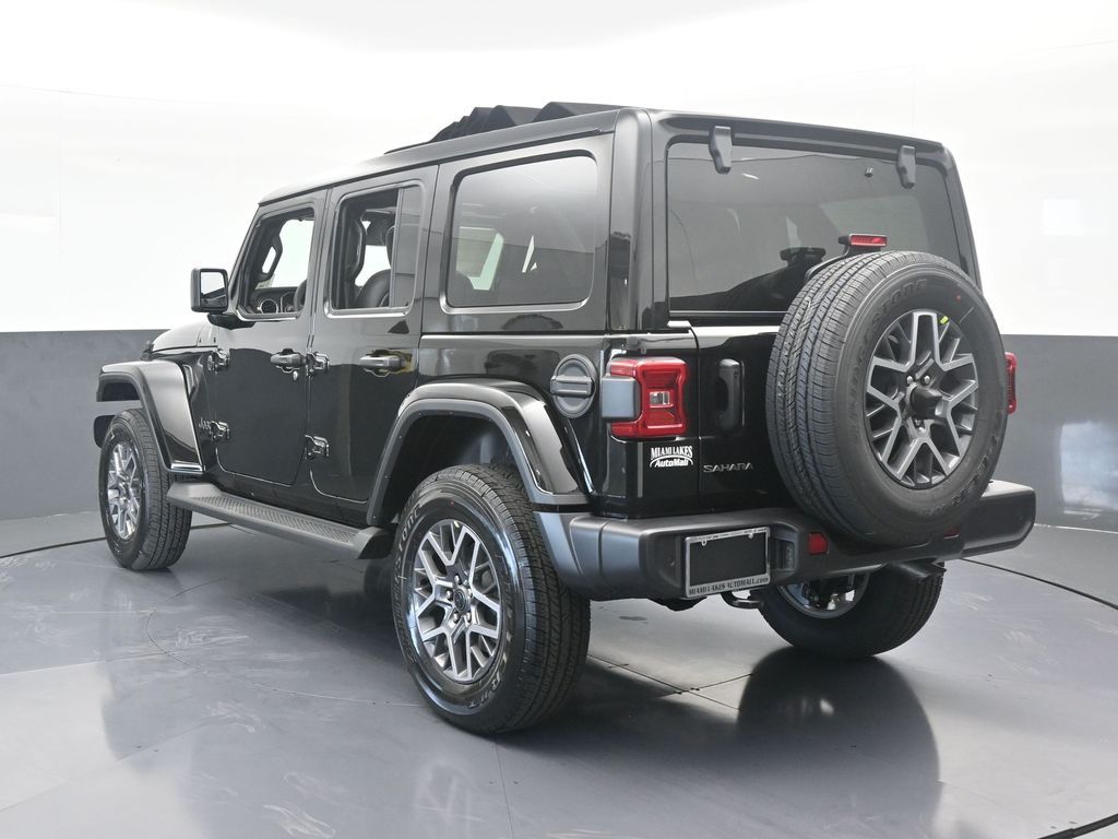 New 2026 Black Clearcoat Jeep Sahara image 4