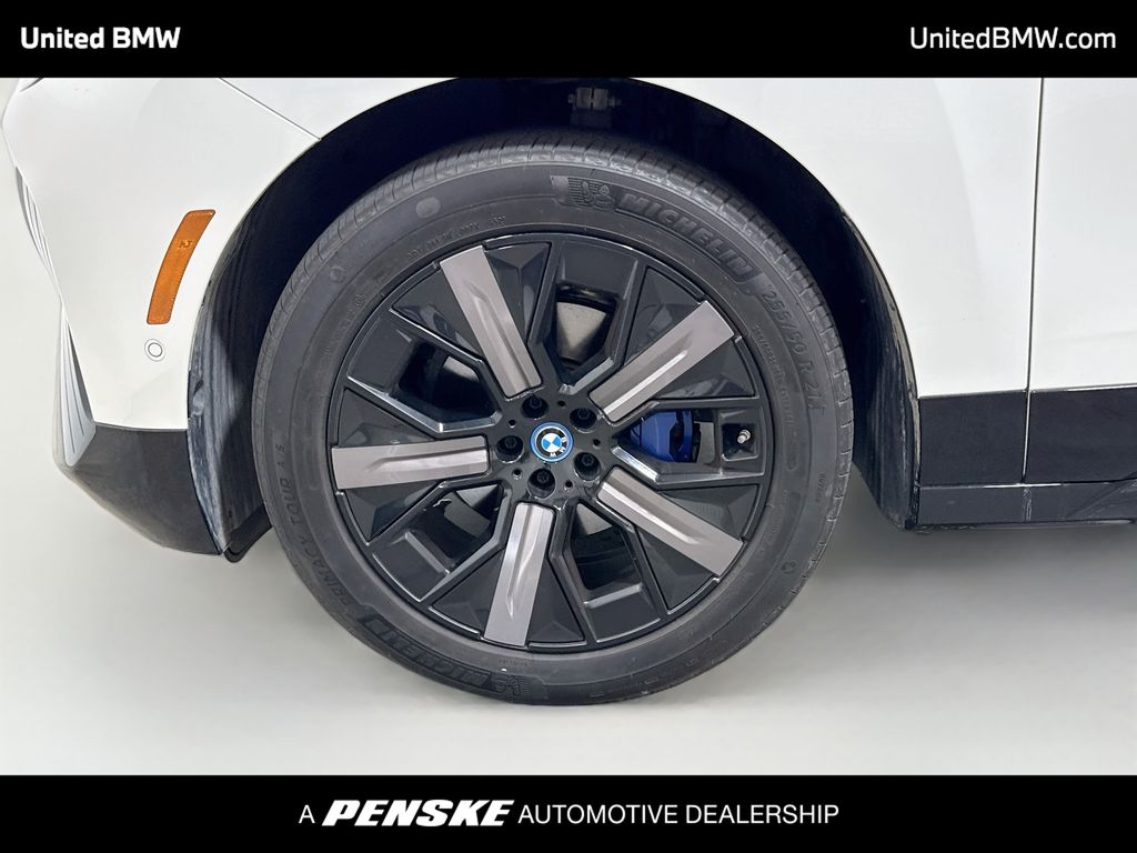 Thumbnail: 2024 BMW iX - 9