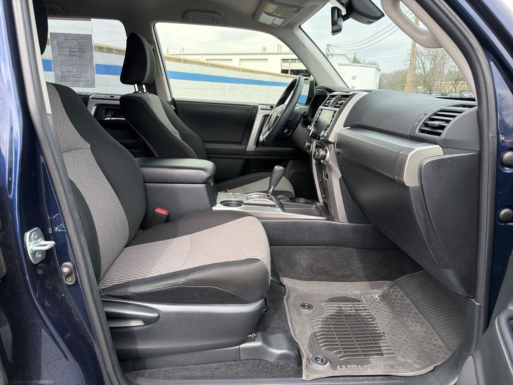 Thumbnail: 2023 Toyota 4Runner - 23