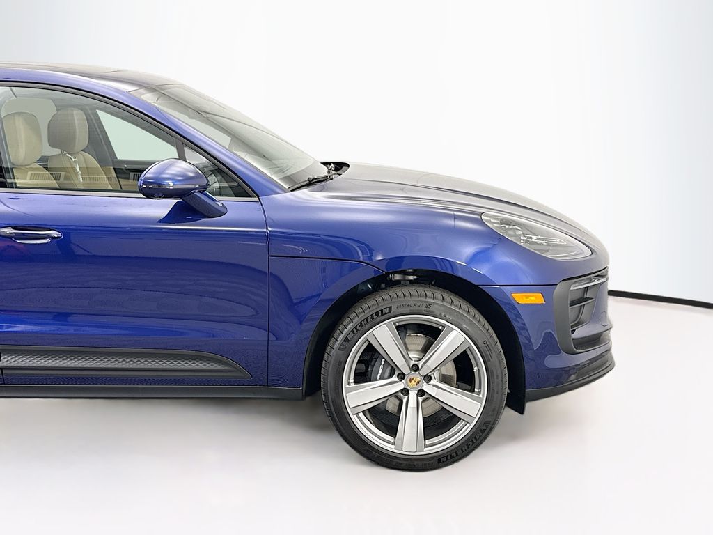 Thumbnail: 2026 Porsche Macan - 11