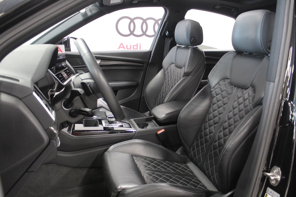 Thumbnail: 2023 Audi SQ5 - 12