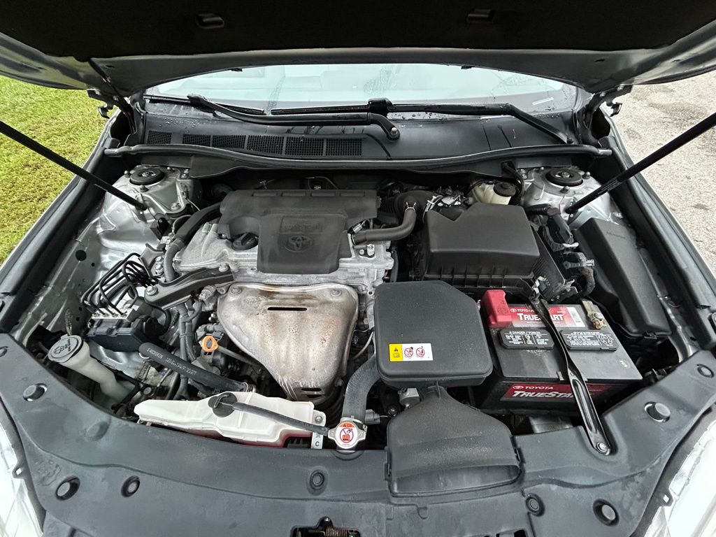 Thumbnail: 2017 Toyota Camry - 10