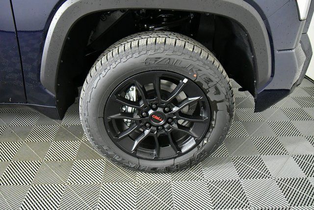 2026 Toyota Tundra SR5 - Photo 17