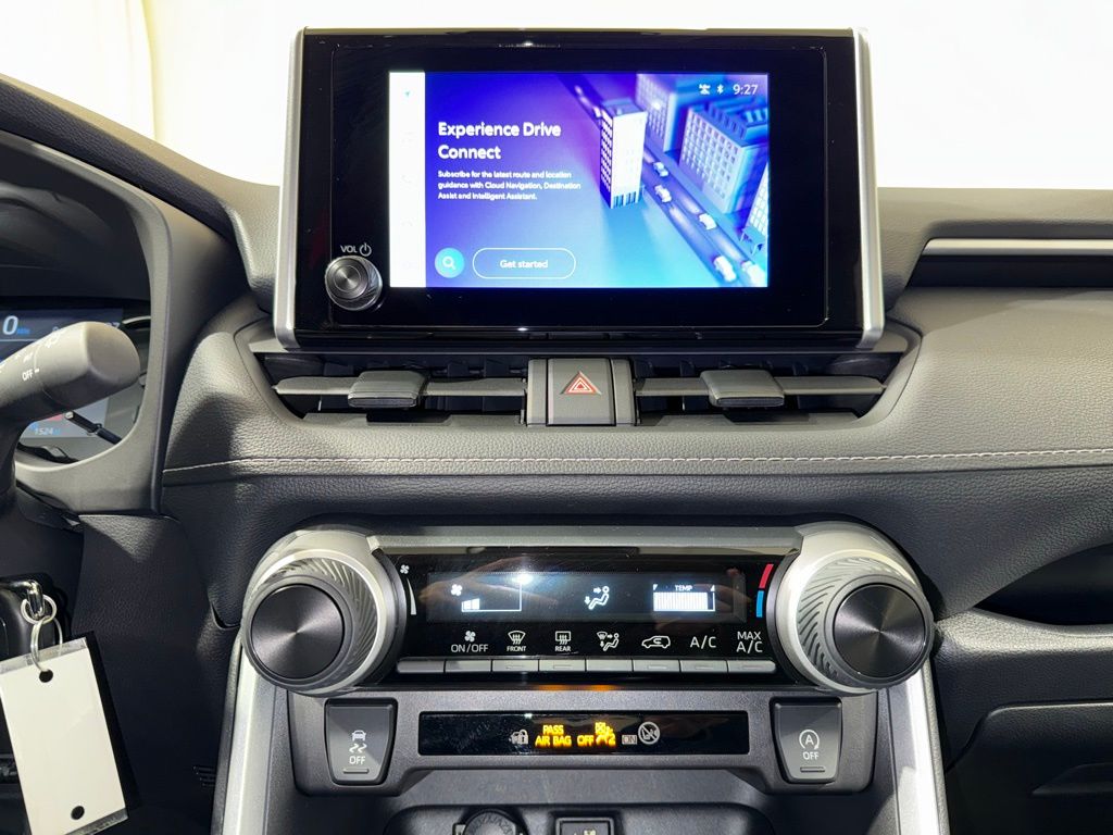 Thumbnail: 2025 Toyota RAV4 - 26