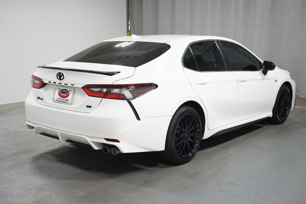 2022 Toyota Camry SE 8