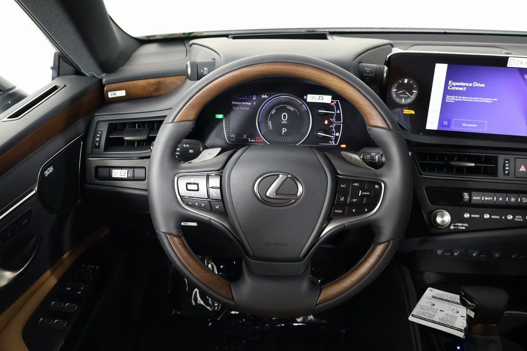 2025 Lexus ES Hybrid 300h Luxury 3