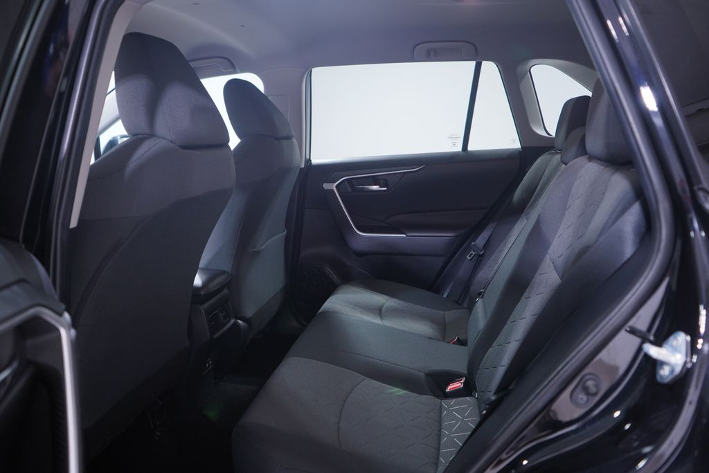 Thumbnail: 2020 Toyota RAV4 - 8