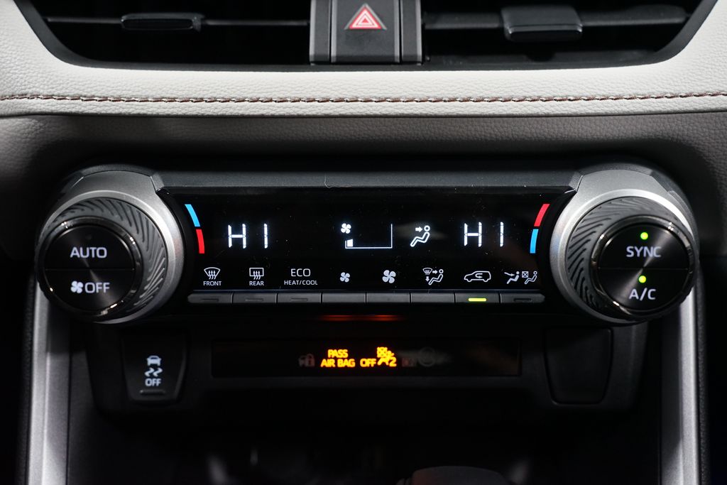 Thumbnail: 2025 Toyota RAV4 - 20