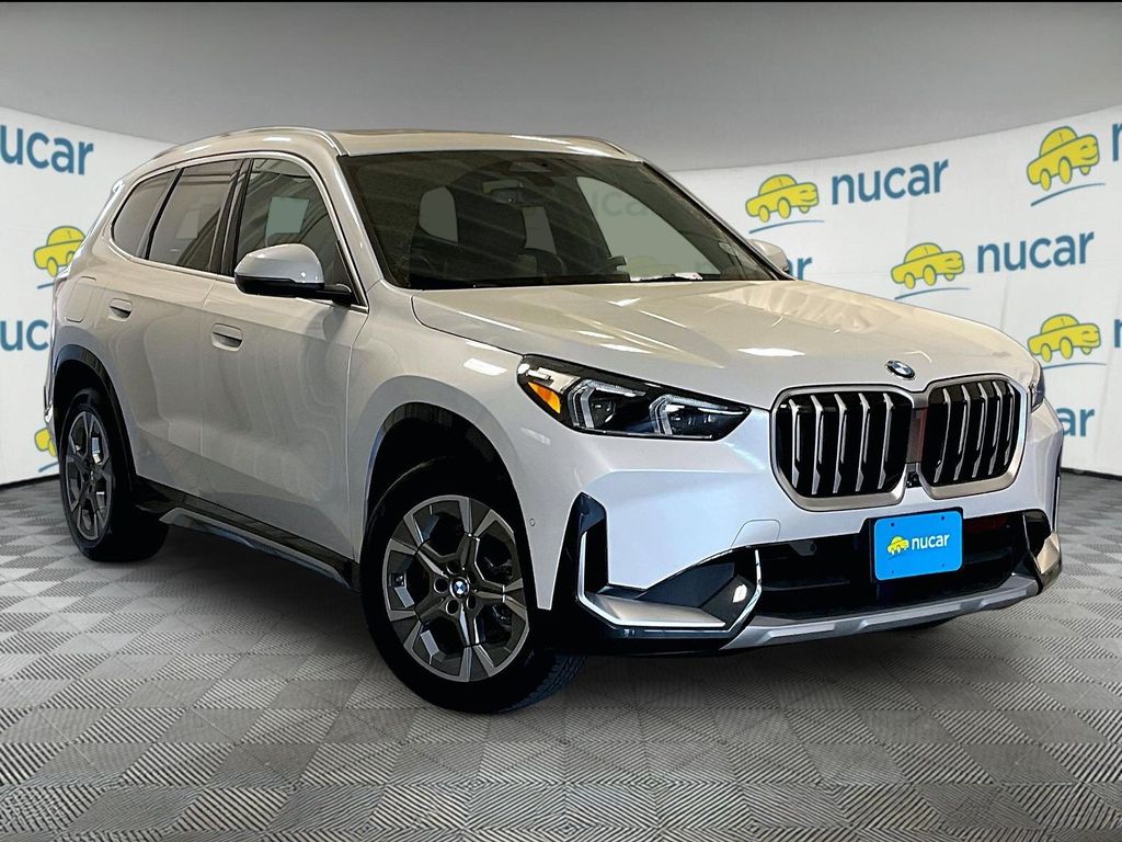2025 BMW X1 — photo 1