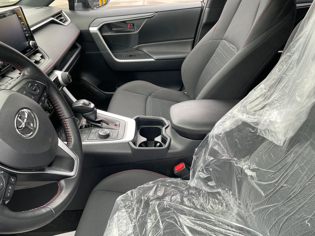 Thumbnail: 2021 Toyota RAV4 - 2