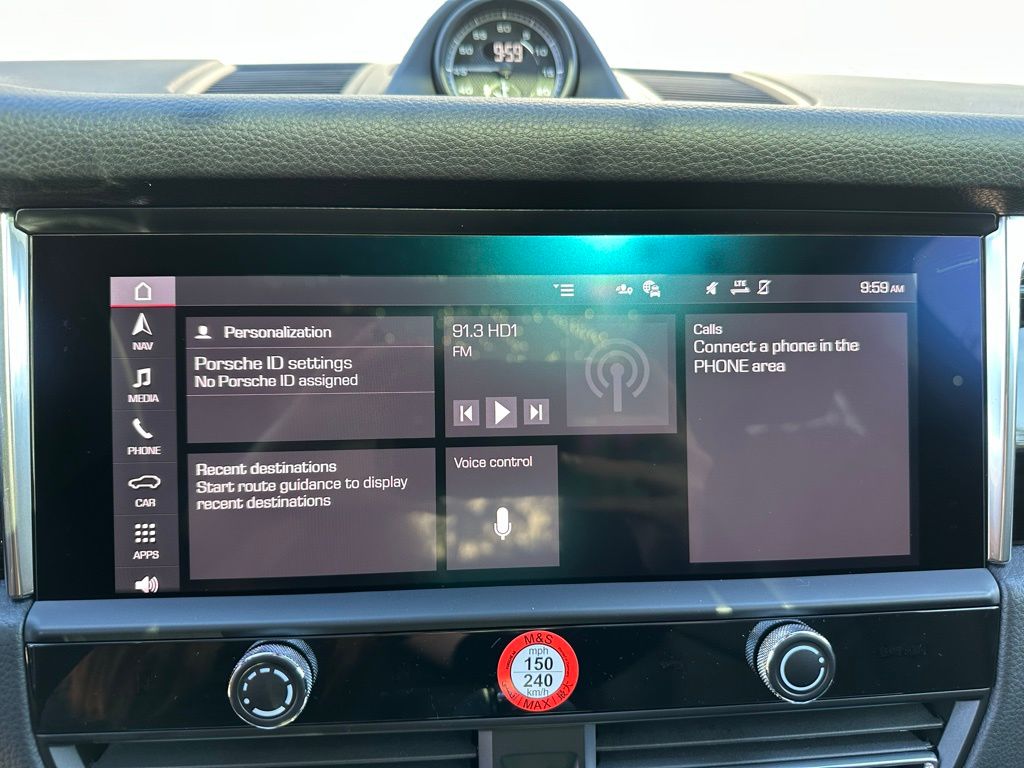 Thumbnail: 2026 Porsche Macan - 30