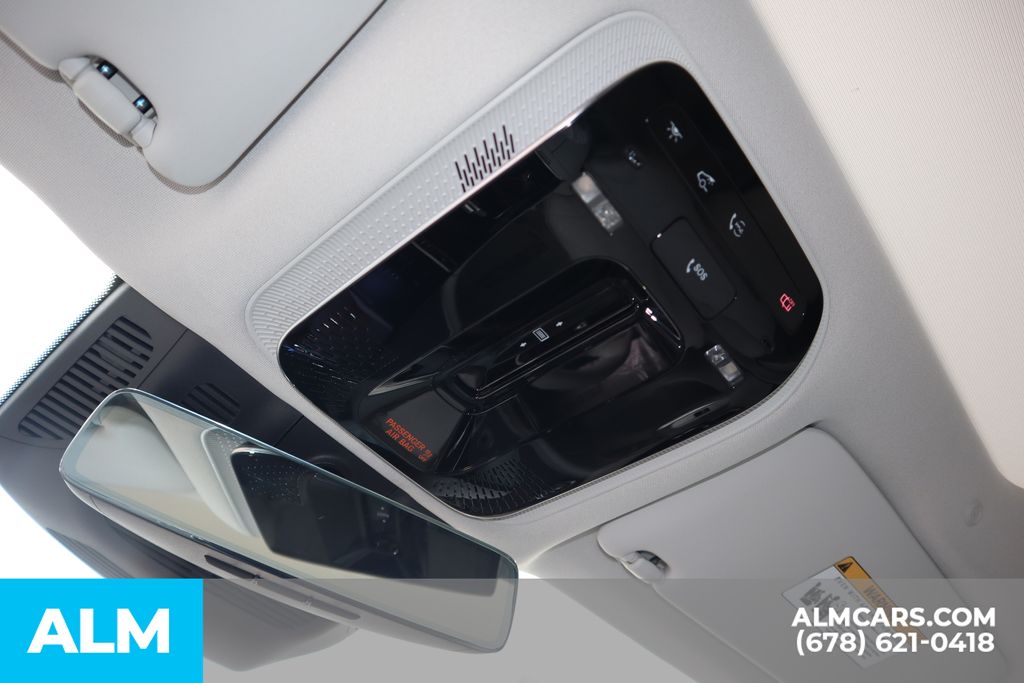 Used 2025 White Mercedes-Benz 350+ Sedan image 35