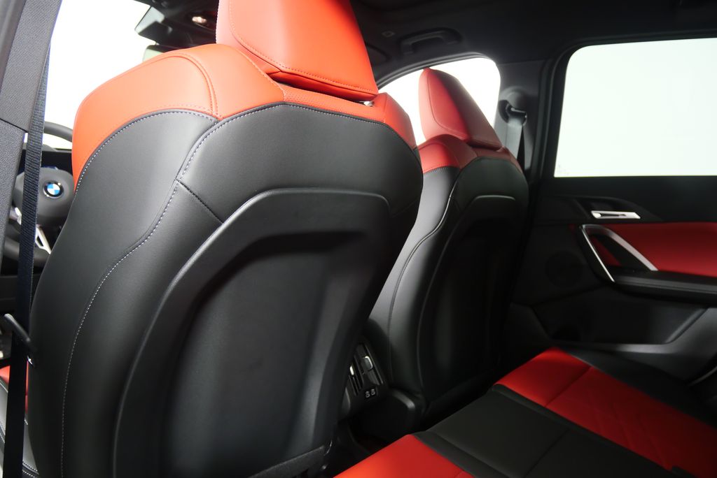 2025 BMW X1 xDrive28i 17