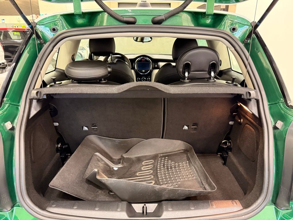 Thumbnail: 2021 MINI Cooper Hardtop - 21