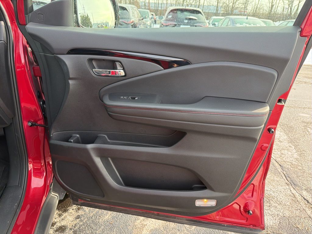 Thumbnail: 2025 Honda Ridgeline - 26