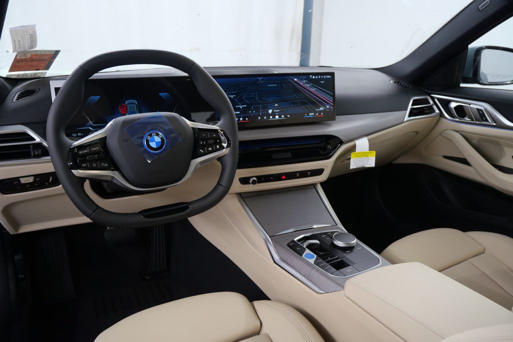 2025 BMW i4 eDrive40 19