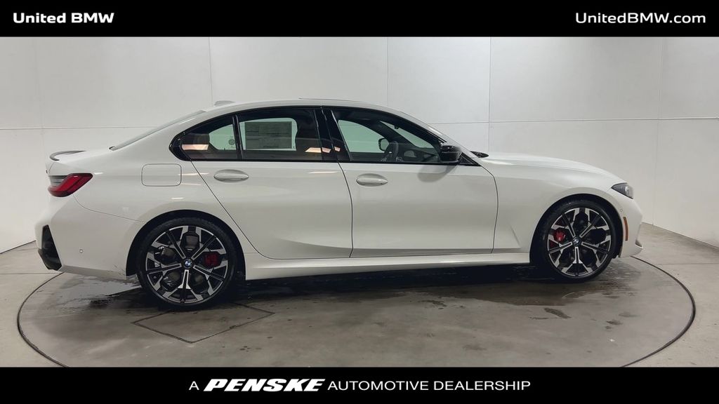 2025 BMW 3 Series 330i 9