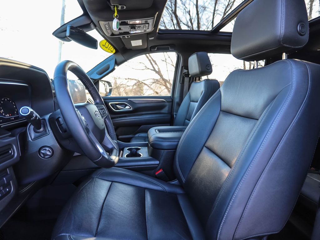 Thumbnail: 2022 Chevrolet Suburban - 11