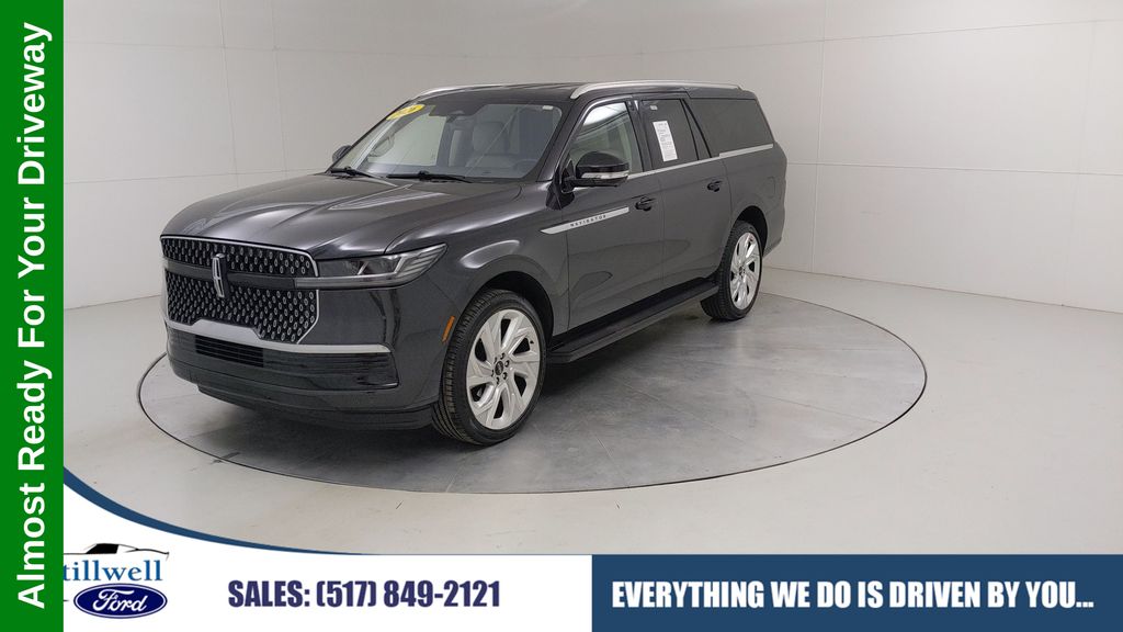 Starlight 2026 Lincoln Navigator SUV / Crossover Four-Wheel Drive Automatic