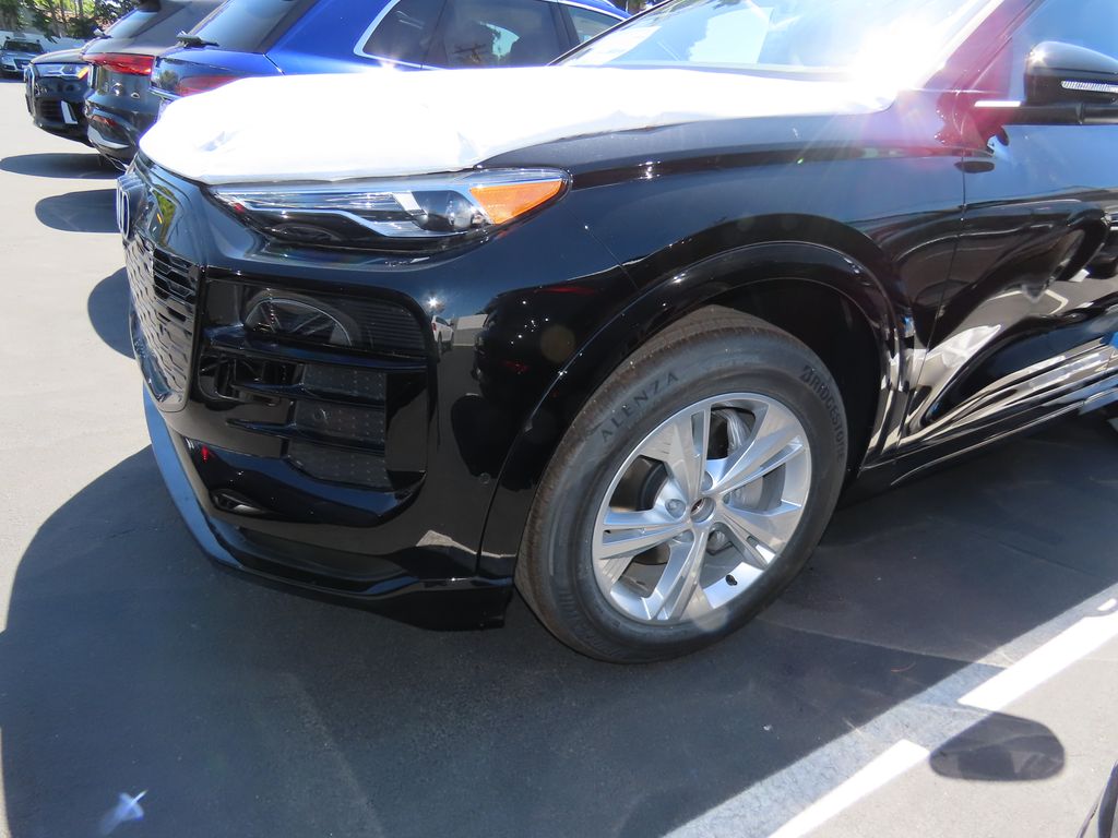 Thumbnail: 2025 Audi Q6 e-tron - 2