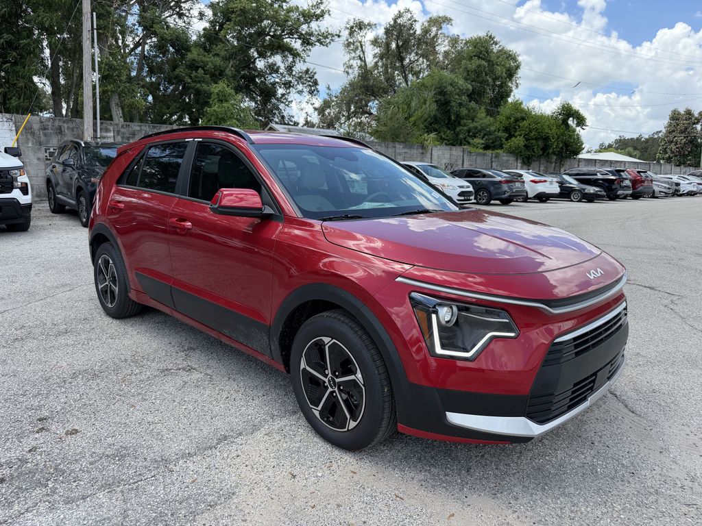 Runway Red 2026 Kia Niro SUV / Crossover Front-Wheel Drive 6-Speed Dual Clutch