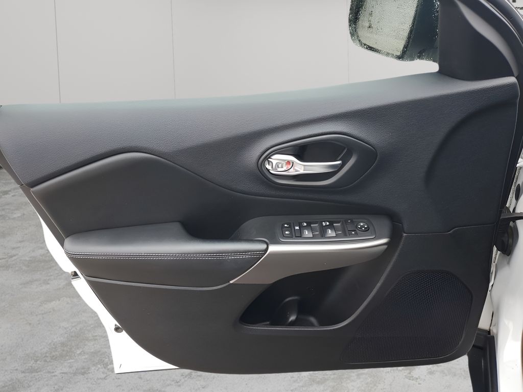 Used Car 2019 Jeep Cherokee  Latitude For Sale Under $12,000 In Austin, Texas