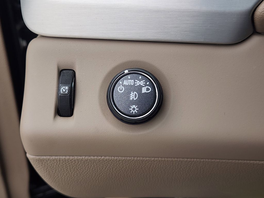 2019 GMC Yukon SLT Gray at Baytown Hyundai